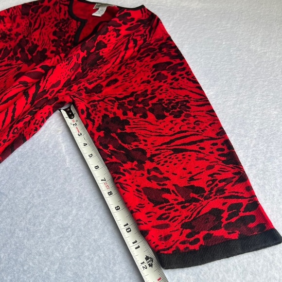 Women’s Sz 1X Red Leopard Print Sweater Deep V-Neck 3/4 Sleeve Lightweight - Picture 6 of 9